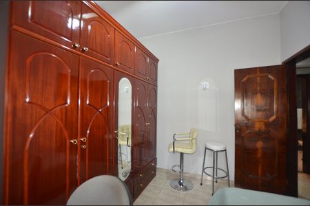 Casa à venda com 227m², 3 quartos e 3 vagasQuarto 3