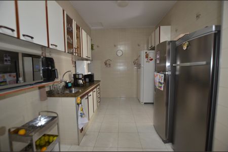 Casa à venda com 227m², 3 quartos e 3 vagasCozinha