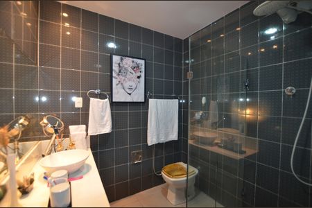 Casa à venda com 227m², 3 quartos e 3 vagasBanheiro Social