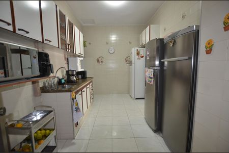 Casa à venda com 227m², 3 quartos e 3 vagasCozinha