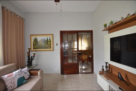 Casa à venda com 227m², 3 quartos e 3 vagasSala de TV