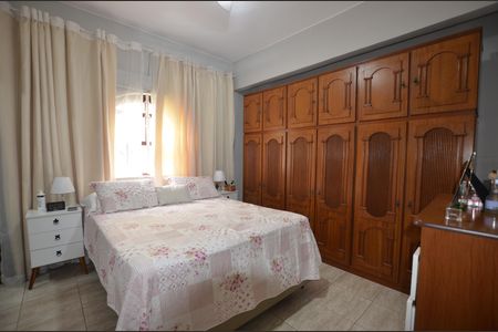 Casa à venda com 227m², 3 quartos e 3 vagasQuarto 1 Suite