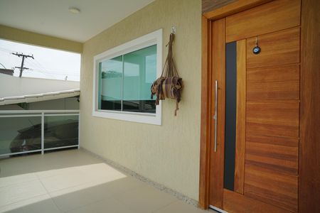 Casa à venda com 179m², 3 quartos e 2 vagas Casa à venda com 179m², 3 quartos e 2 vagasVaranda da Sala