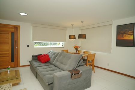 Sala de casa à venda com 3 quartos, 179m² em Engenho do Mato, Niterói