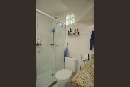 Casa à venda com 179m², 3 quartos e 2 vagas Casa à venda com 179m², 3 quartos e 2 vagasBanheiro
