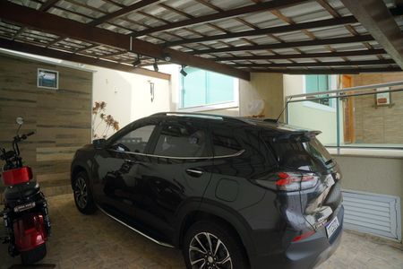 Casa à venda com 179m², 3 quartos e 2 vagas Casa à venda com 179m², 3 quartos e 2 vagasGaragem