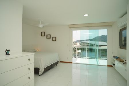 Casa à venda com 179m², 3 quartos e 2 vagas Casa à venda com 179m², 3 quartos e 2 vagasQuarto 1