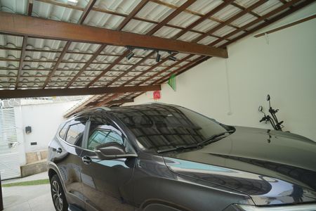 Casa à venda com 179m², 3 quartos e 2 vagas Casa à venda com 179m², 3 quartos e 2 vagasGaragem