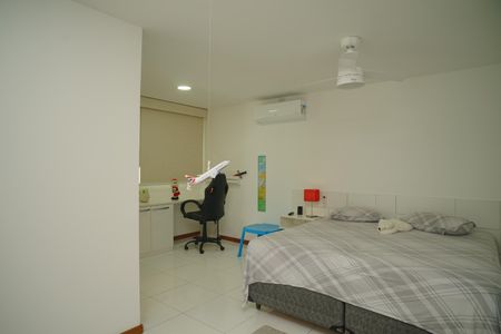 Casa à venda com 179m², 3 quartos e 2 vagas Casa à venda com 179m², 3 quartos e 2 vagasQuarto 2