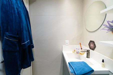 Apartamento à venda com 75m², 2 quartos e 1 vaga Apartamento à venda com 75m², 2 quartos e 1 vagaBanheiro da Suíte 2