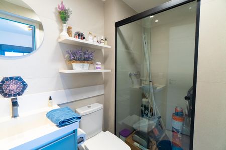Apartamento à venda com 75m², 2 quartos e 1 vaga Apartamento à venda com 75m², 2 quartos e 1 vagaBanheiro da Suíte 2