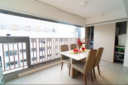 Sacada de apartamento para alugar com 2 quartos, 75m² em Parque Imperial, São Paulo