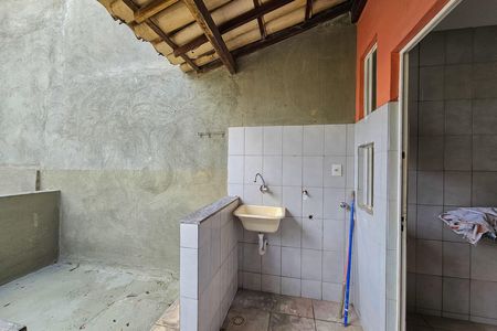 Casa de condomínio à venda com 117m², 3 quartos e 1 vaga