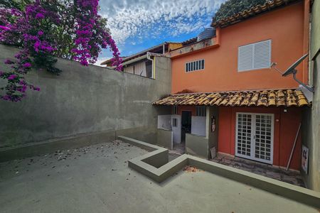 Casa de condomínio à venda com 117m², 3 quartos e 1 vaga