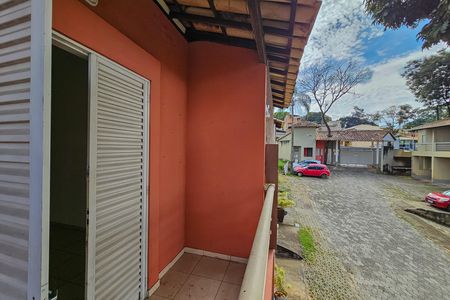 Casa de condomínio à venda com 117m², 3 quartos e 1 vaga
