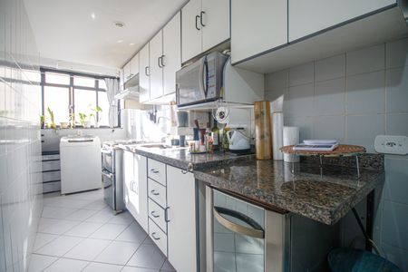 Apartamento à venda com 94m², 3 quartos e 1 vaga Apartamento à venda com 94m², 3 quartos e 1 vagaCozinha