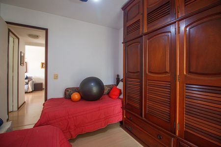 Apartamento à venda com 94m², 3 quartos e 1 vaga Apartamento à venda com 94m², 3 quartos e 1 vagaQuarto 2
