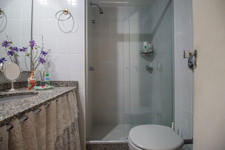 Apartamento à venda com 94m², 3 quartos e 1 vaga Apartamento à venda com 94m², 3 quartos e 1 vagaBanheiro