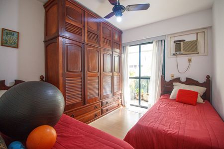 Apartamento à venda com 94m², 3 quartos e 1 vaga Apartamento à venda com 94m², 3 quartos e 1 vagaQuarto 2