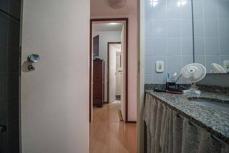 Apartamento à venda com 94m², 3 quartos e 1 vaga Apartamento à venda com 94m², 3 quartos e 1 vagaBanheiro