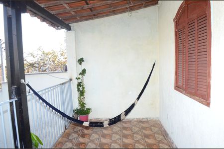 Casa à venda com 160m², 4 quartos e 2 vagasVaranda