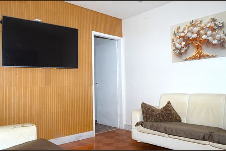 Sala de casa à venda com 3 quartos, 120m² em Vitoria, Belo Horizonte