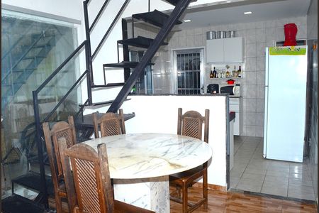 Casa à venda com 160m², 4 quartos e 2 vagasCopa