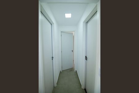 Sala - Corredor de apartamento para alugar com 2 quartos, 61m² em Irajá, Rio de Janeiro
