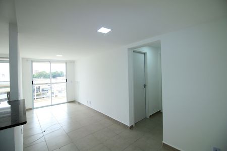 Sala de apartamento para alugar com 2 quartos, 61m² em Irajá, Rio de Janeiro