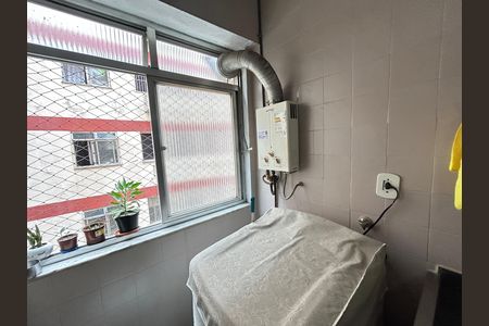 Apartamento à venda com 81m², 2 quartos e 1 vagaÁrea de Serviço