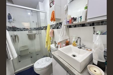 Apartamento à venda com 81m², 2 quartos e 1 vagaBanheiro da Suíte