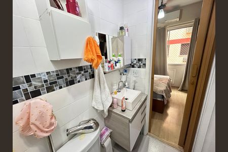 Apartamento à venda com 81m², 2 quartos e 1 vagaBanheiro da Suíte