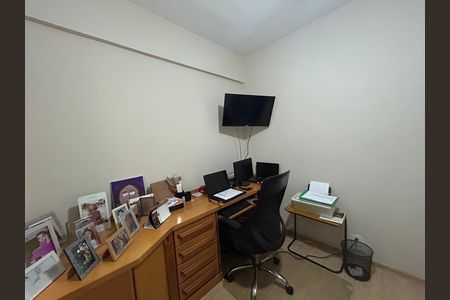 Apartamento à venda com 81m², 2 quartos e 1 vagaQuarto 2