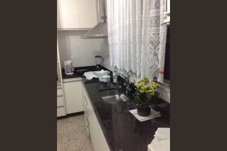 Apartamento para alugar com 180m², 3 quartos e 2 vagas Apartamento para alugar com 180m², 3 quartos e 2 vagasCozinha