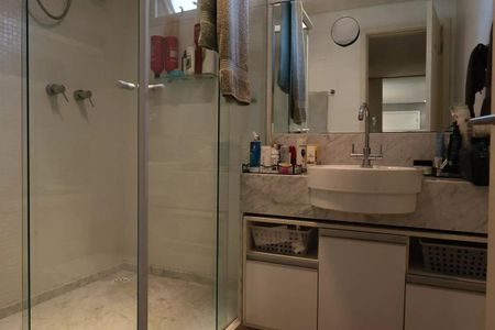 Apartamento à venda com 126m², 3 quartos e 3 vagasBanheiro 