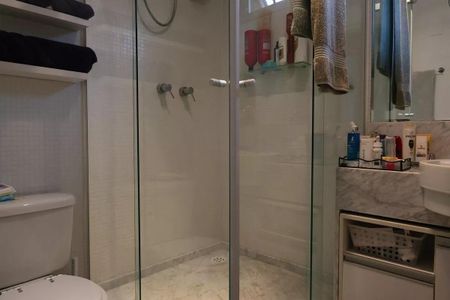 Apartamento à venda com 126m², 3 quartos e 3 vagasBanheiro 