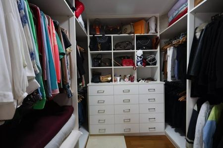 Apartamento à venda com 126m², 3 quartos e 3 vagasClost