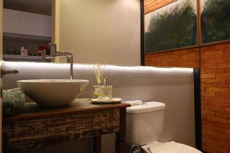 Apartamento à venda com 126m², 3 quartos e 3 vagasBanheiro 