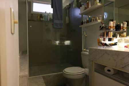 Apartamento à venda com 126m², 3 quartos e 3 vagasBanheiro 