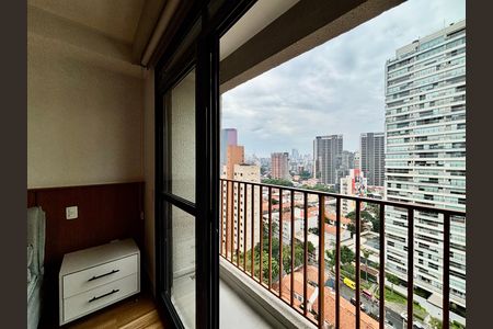 Varanda  de kitnet/studio para alugar com 1 quarto, 26m² em Pinheiros, São Paulo