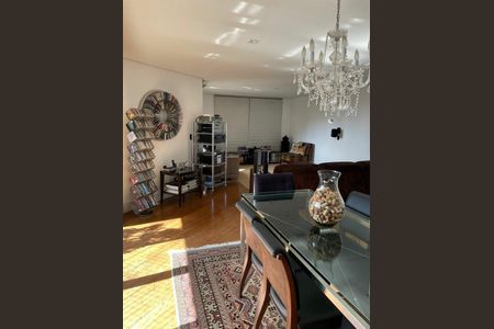 Apartamento à venda com 220m², 4 quartos e 4 vagas