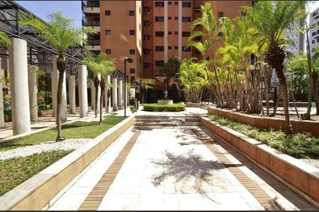 Apartamento à venda com 220m², 4 quartos e 4 vagas