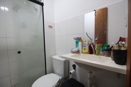 Apartamento para alugar com 46m², 2 quartos e sem vagaBanheiro