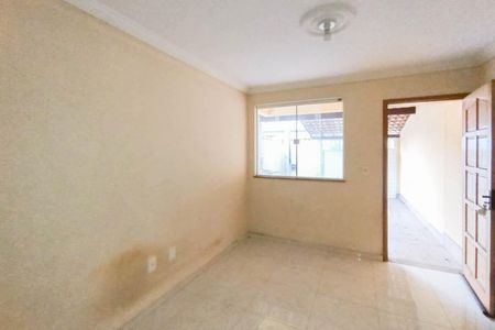 Sala de casa para alugar com 2 quartos, 100m² em Guaratiba, Rio de Janeiro