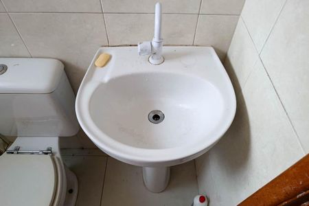 Casa para alugar com 100m², 2 quartos e 1 vaga Casa para alugar com 100m², 2 quartos e 1 vagaBanheiro 2