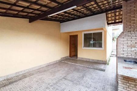 Casa para alugar com 100m², 2 quartos e 1 vaga Casa para alugar com 100m², 2 quartos e 1 vagaGaragem