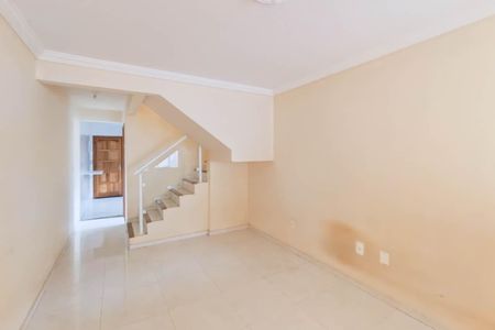 Casa para alugar com 100m², 2 quartos e 1 vaga Casa para alugar com 100m², 2 quartos e 1 vagaSala