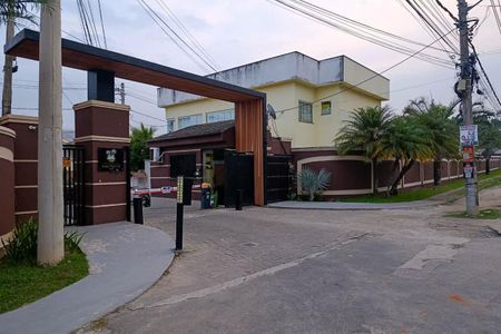 Casa para alugar com 100m², 2 quartos e 1 vaga Casa para alugar com 100m², 2 quartos e 1 vagaFachada e portaria