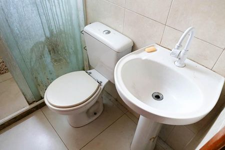 Casa para alugar com 100m², 2 quartos e 1 vaga Casa para alugar com 100m², 2 quartos e 1 vagaBanheiro 2