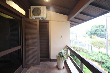 Casa à venda com 388m², 5 quartos e 3 vagasSacada
